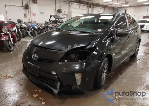 2015 Toyota Prius Three z USA, uszkodzony, nr VIN JTDKN3DU7F0452478